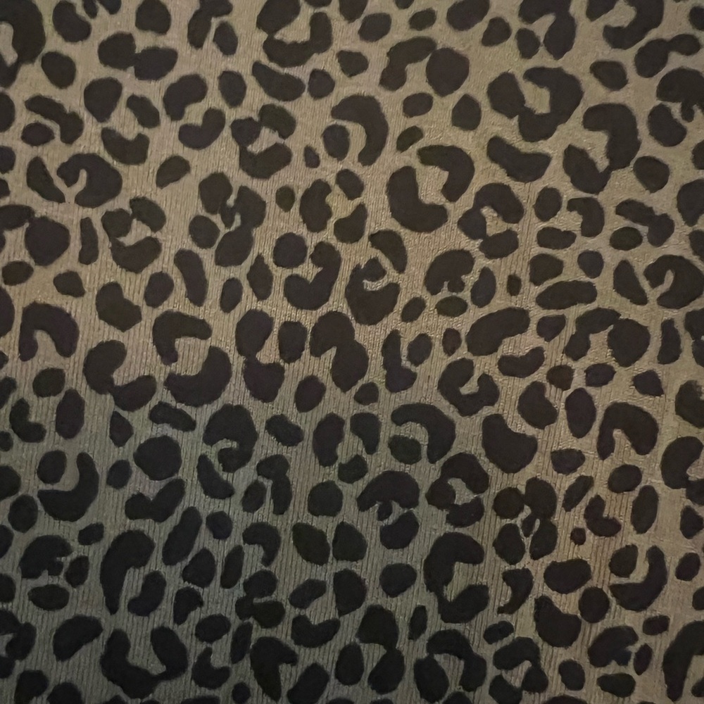 Old Navy Luxe Tshirt- XL - Picture 3 of 3